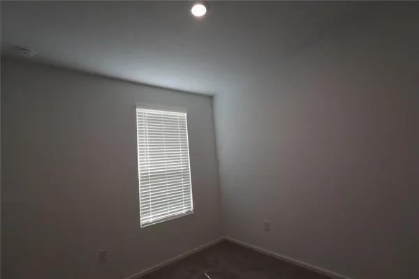 $2,050 | 15345 Dapple Blf Lane, Conroe, TX 77302