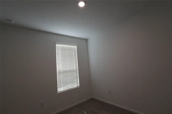 $2,100 | 15345 Dapple Blf Lane, Conroe, TX 77302