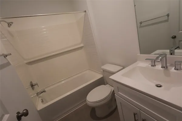 $2,100 | 15345 Dapple Blf Lane, Conroe, TX 77302