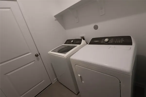 $2,100 | 15345 Dapple Blf Lane, Conroe, TX 77302