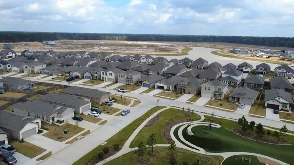 $2,100 | 15345 Dapple Blf Lane, Conroe, TX 77302