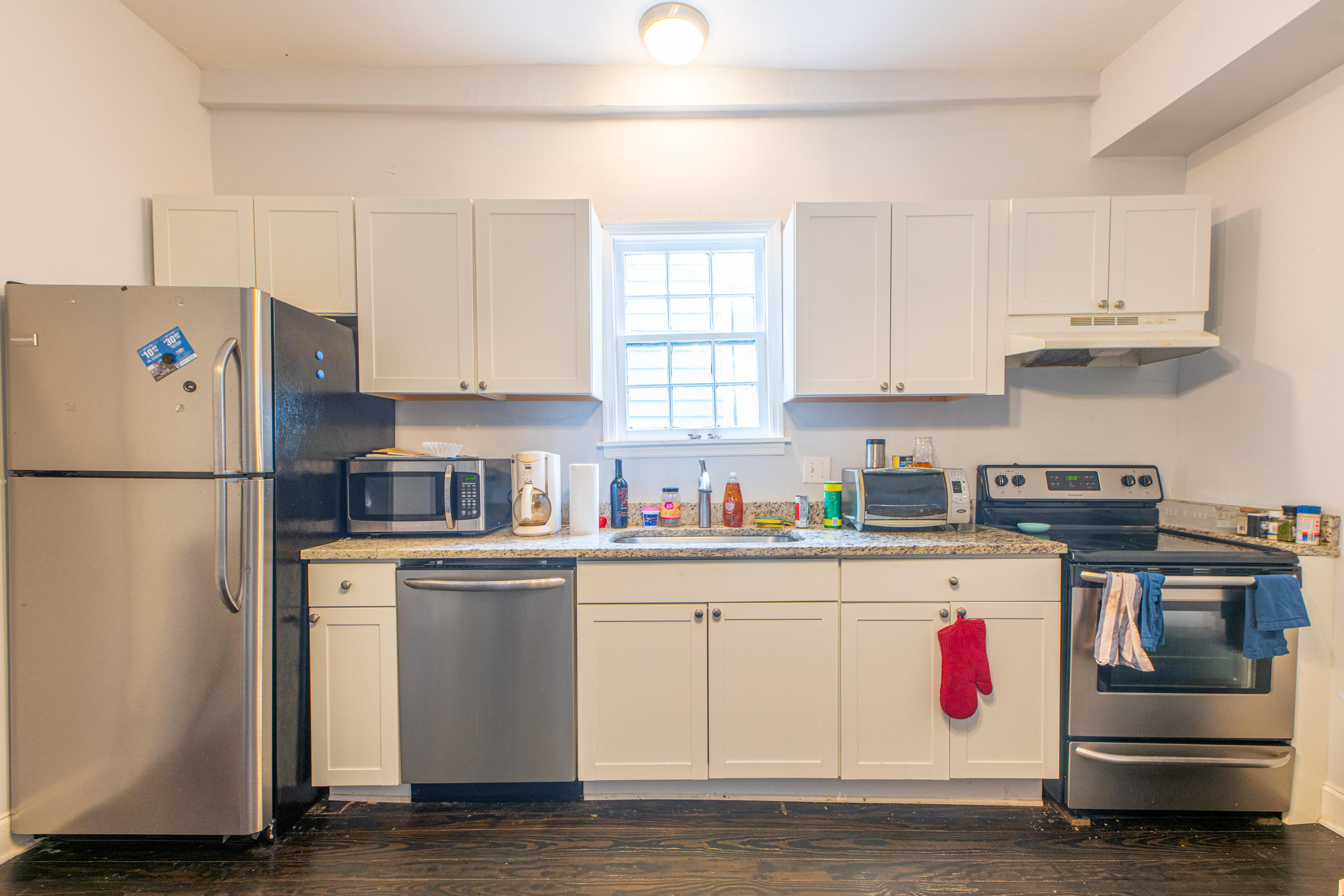 18 Blake Street Charleston, SC 29403 - Photo 10 of 40 DSC_1297