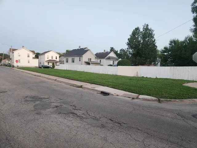 a view of outdoor space