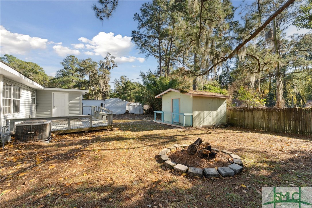 17 Summit Drive Savannah, GA 31406 - Photo 42 of 42 rear yard 3