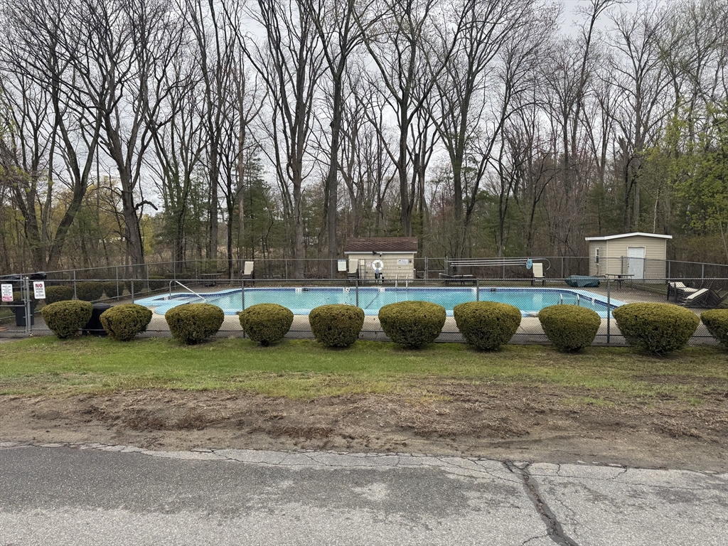 96 Richardson Road, Unit B18 Chelmsford, MA 01863 - Photo 11 of 11