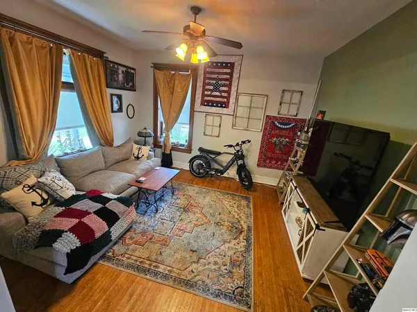 $275,000 | 1634 Vermont Street, Quincy, IL 62301