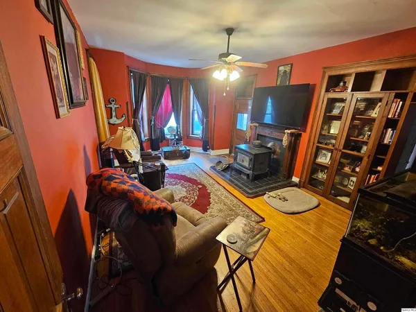 $275,000 | 1634 Vermont Street, Quincy, IL 62301