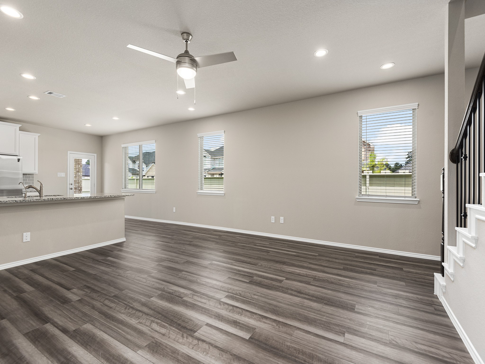 9278 Inland Leather Lane Conroe, TX 77385 - Photo 10 of 35