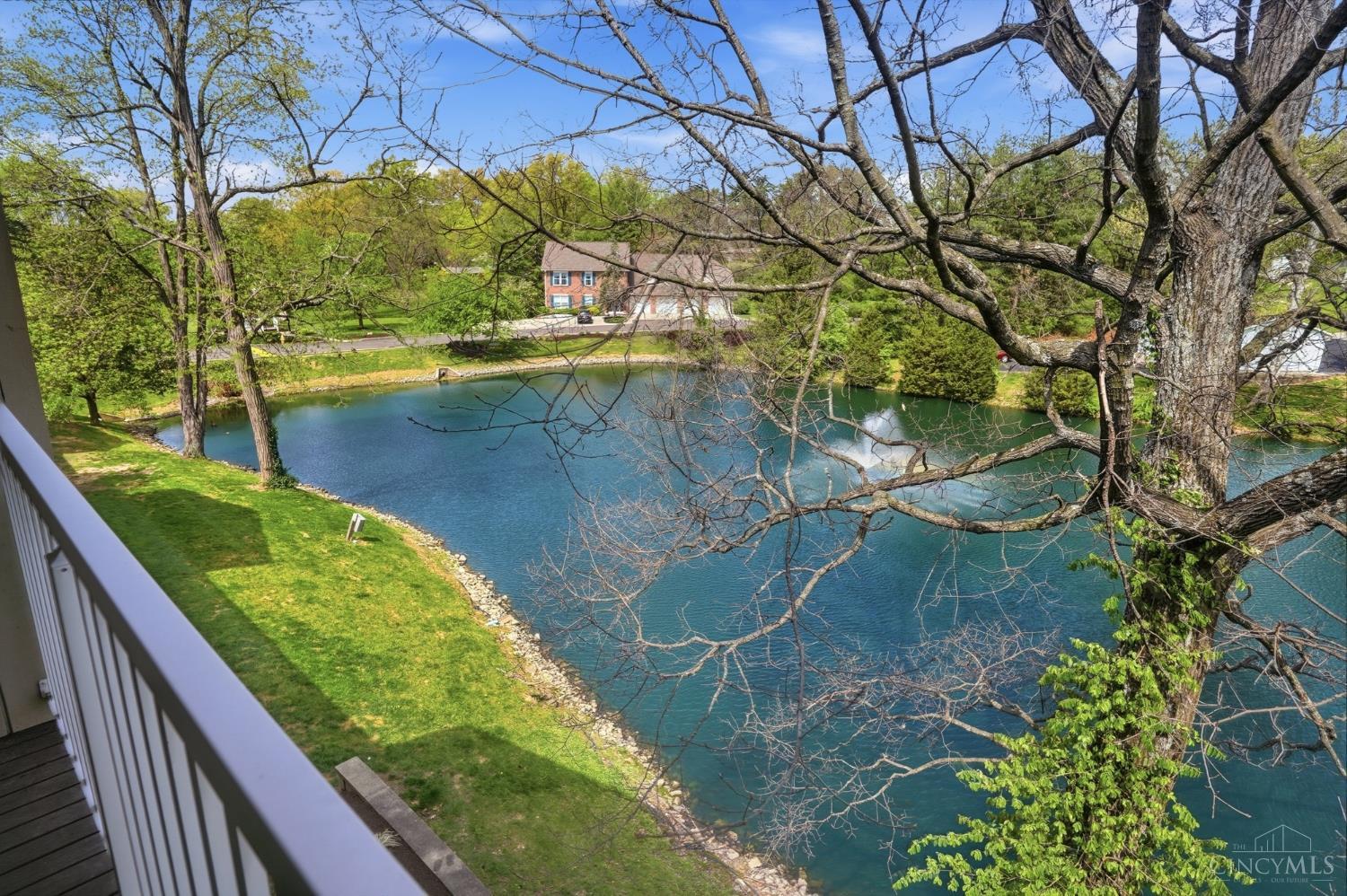 3675 West Galbraith Road, Unit 16 Cincinnati, OH 45247 - Photo 37 of 50