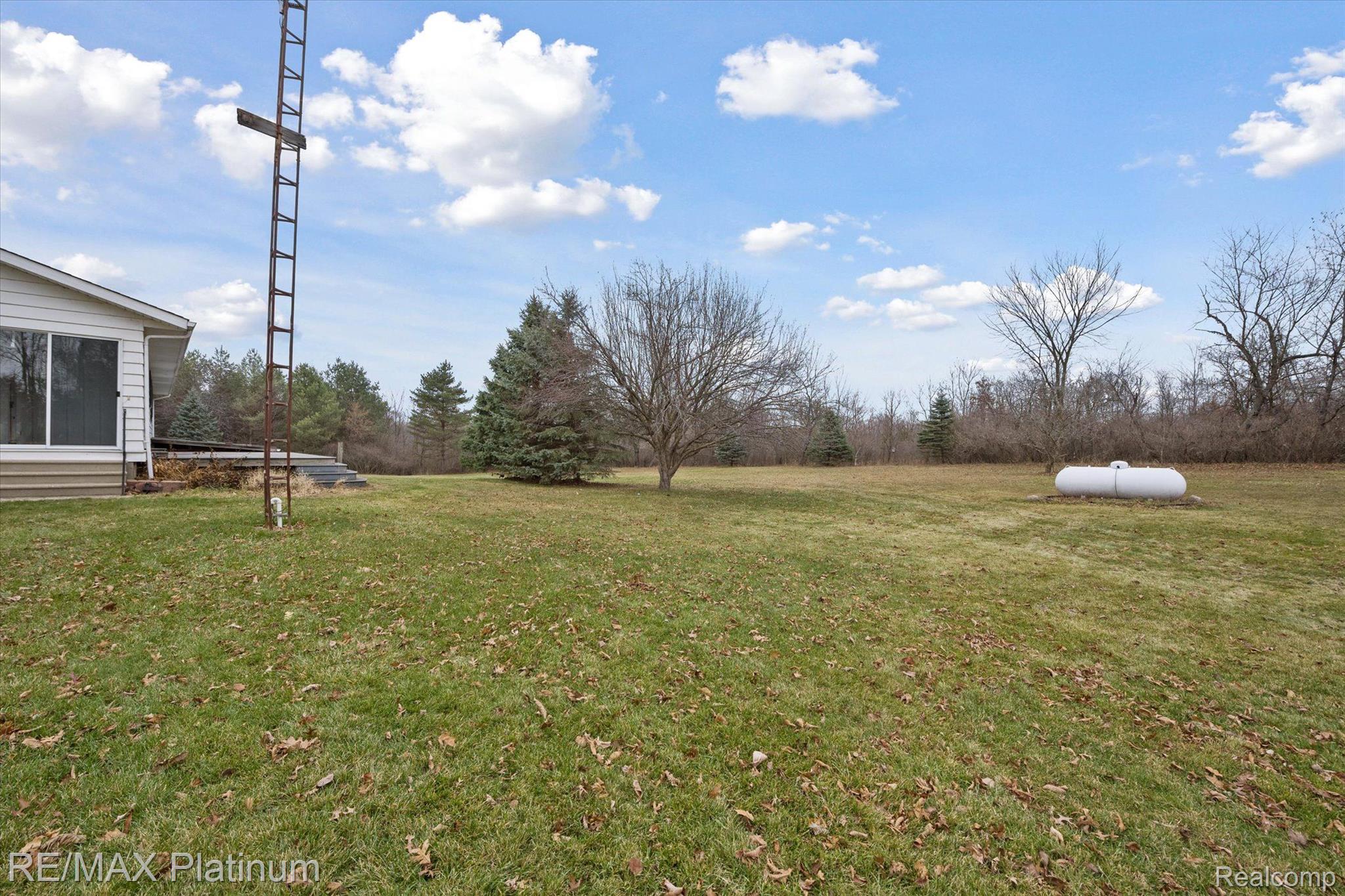 2783 South Ruess Road Owosso, MI 48867 - Photo 26 of 34 Enjoy the 2+ acre lot