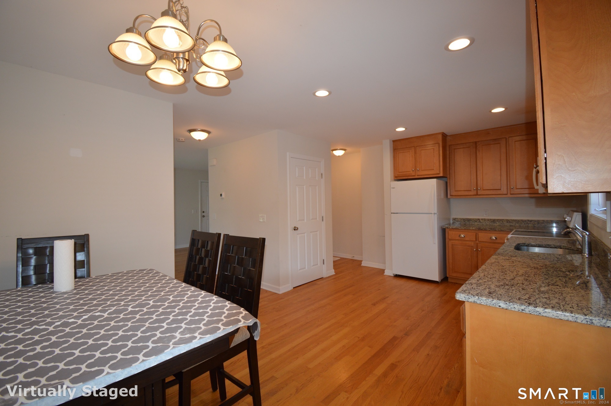 173 Saybrook Road Middletown, CT 06457 - Photo 5 of 27