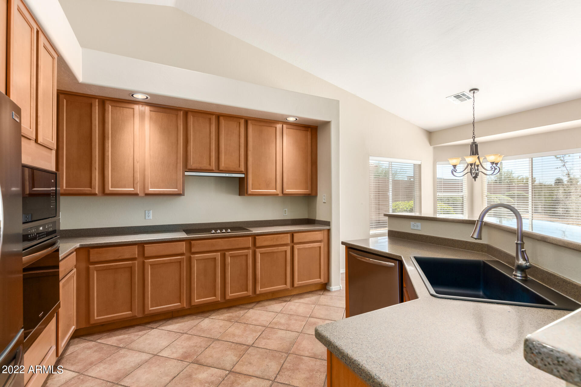 4451 East Sleepy Ranch Road Cave Creek, AZ 85331 - Photo 4 of 22 Kitchen