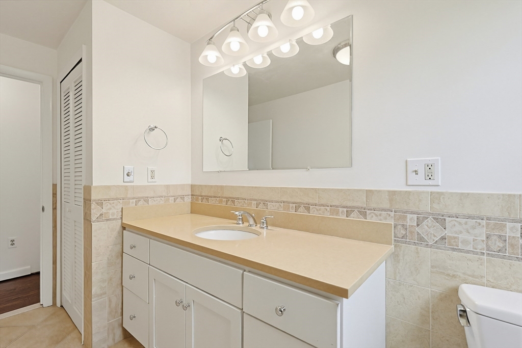 1 Tamworth Road Sharon, MA 02067 - Photo 18 of 31