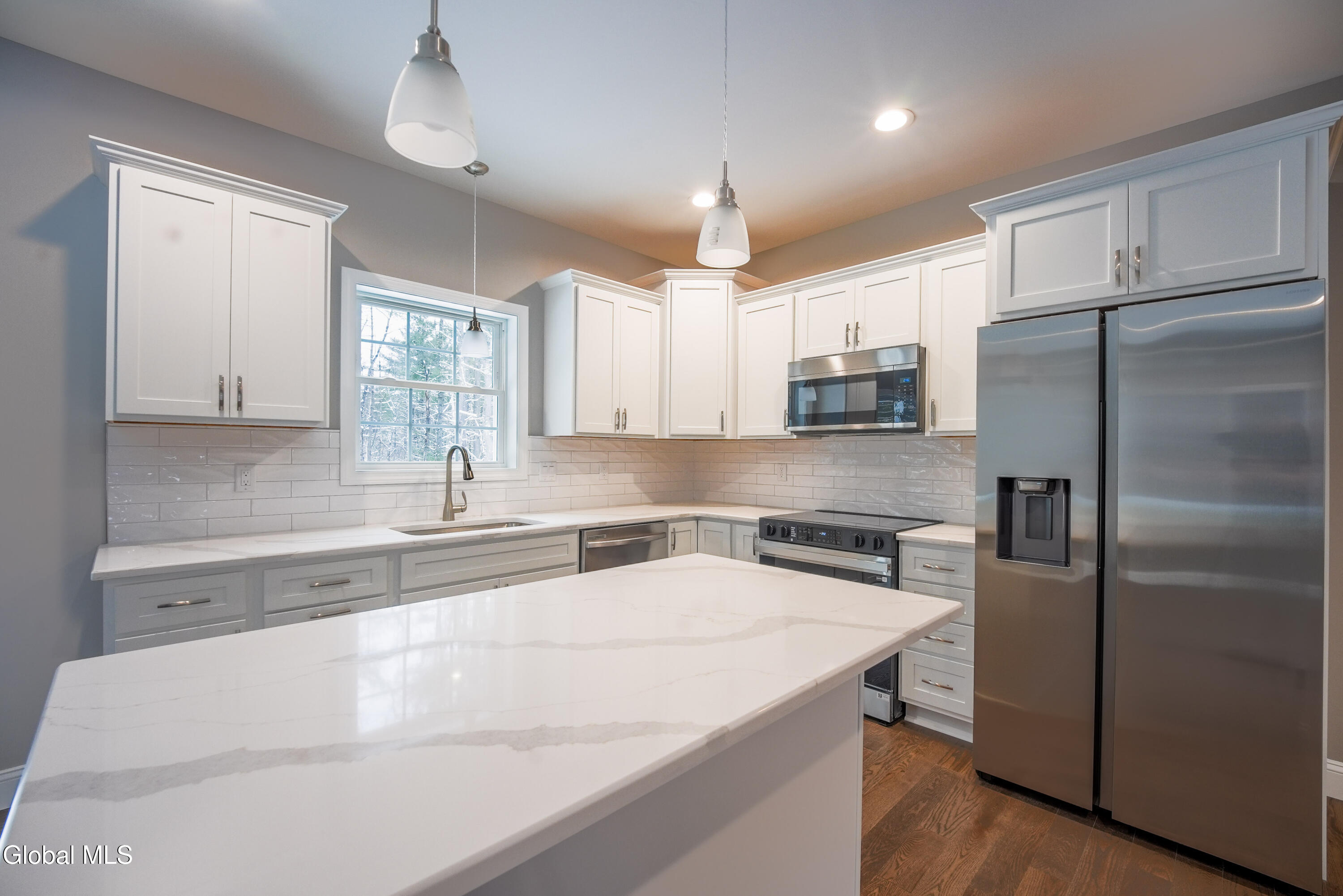 18 Wolfe Road Queensbury, NY 12804 - Photo 9 of 37 13-DSC05175-HDR