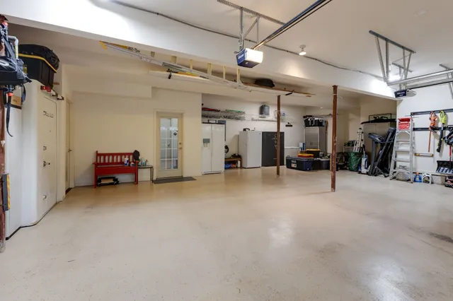 a view of a livingroom with furniture