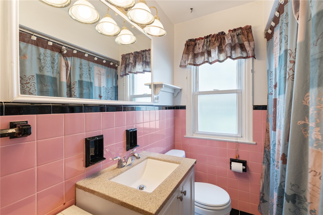 1980 Norton Street Rochester, NY 14609 - Photo 15 of 38