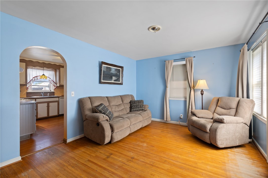 1980 Norton Street Rochester, NY 14609 - Photo 4 of 38