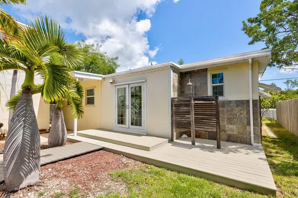 $1,399,900 | 157 Caloosa Street, Tavernier, FL 33070