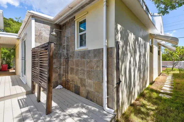 $1,399,900 | 157 Caloosa Street, Tavernier, FL 33070