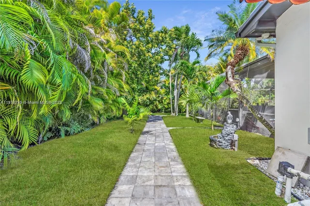 $1,699,000 | 8695 Southwest 110th Street, Miami, FL 33156