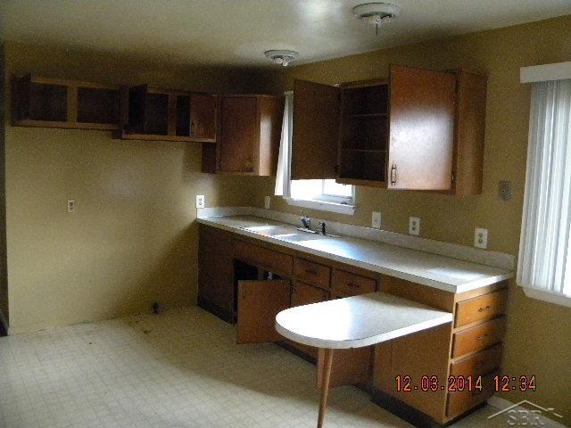 3717 Huntley Road Saginaw, MI 48601 - Photo 5 of 12 31223864-5.JPG