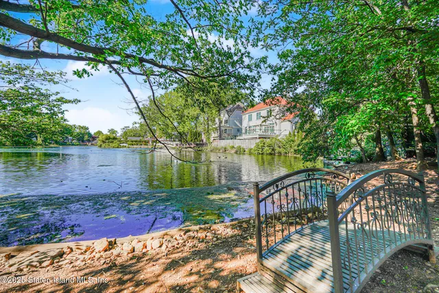 $2,399,999 | 66 Normalee Road | Grasmere