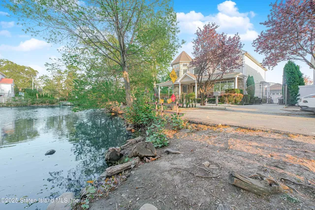 $2,399,999 | 66 Normalee Road | Grasmere