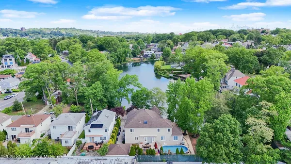 $2,399,999 | 66 Normalee Road | Grasmere