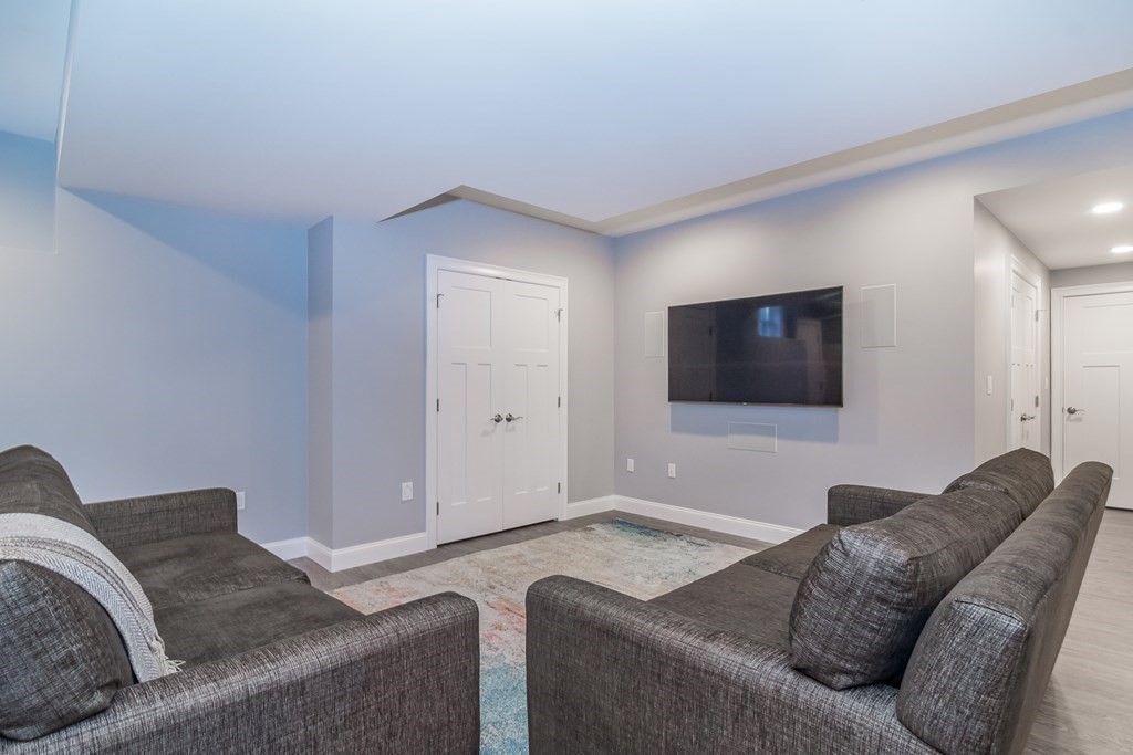 88 Manor Avenue Wellesley, MA 02482 - Photo 19 of 23