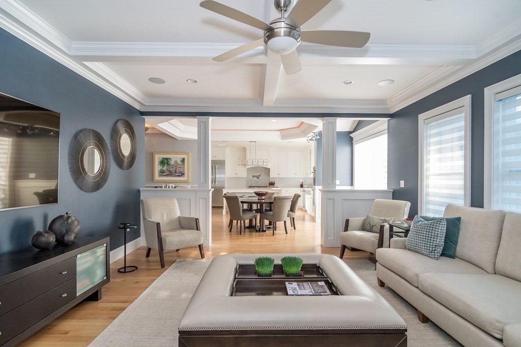 88 Manor Avenue Wellesley, MA 02482 - Photo 6 of 23