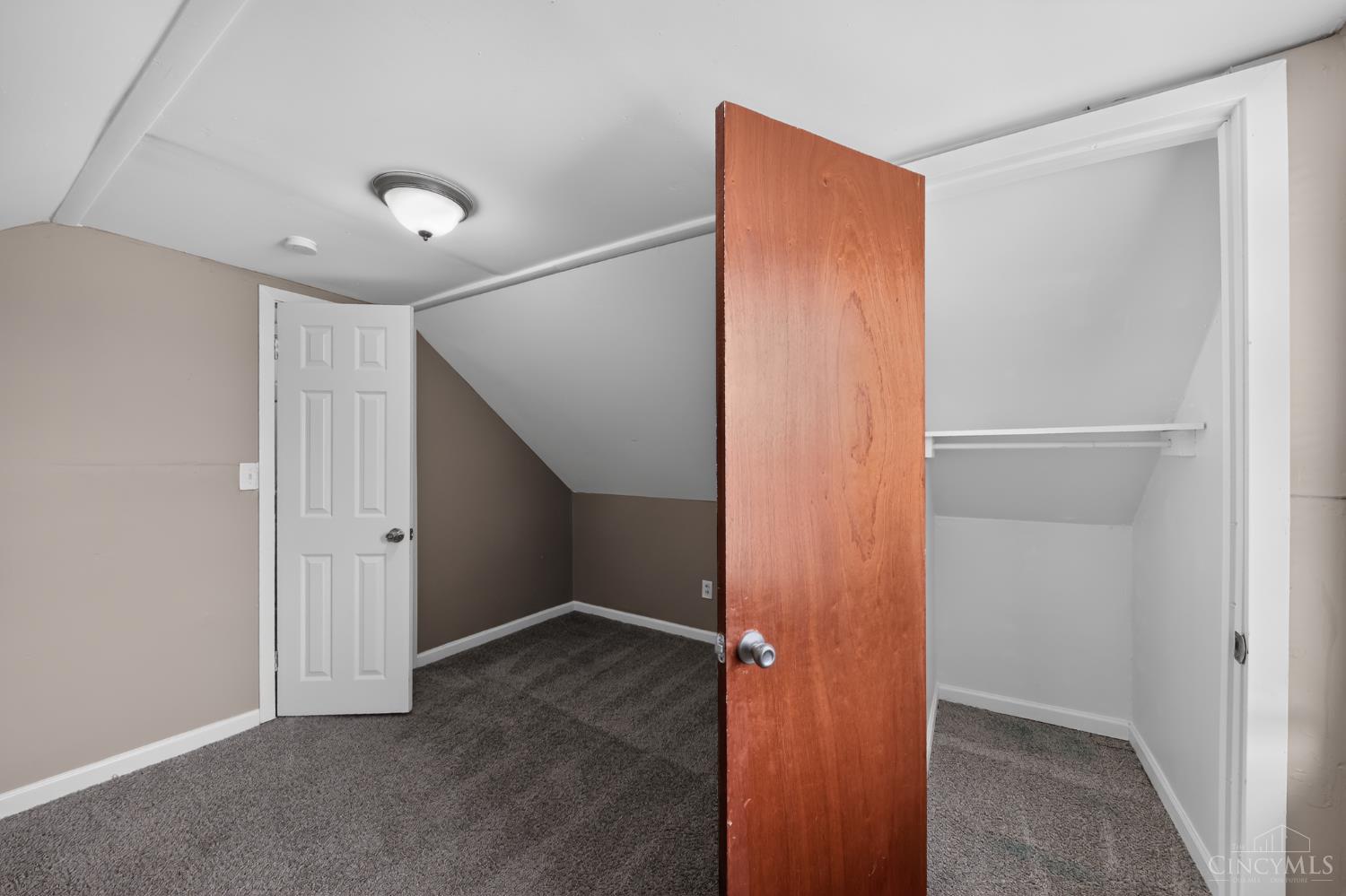1119 Anderson Ferry Road Cincinnati, OH 45238 - Photo 17 of 31