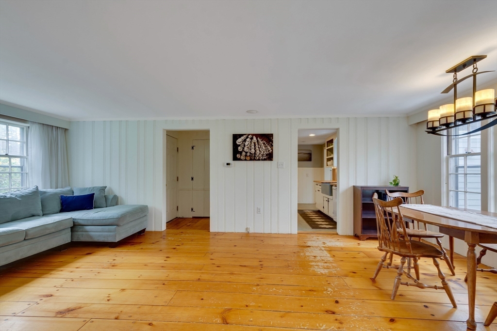 114 Nagog Hill Road Acton, MA 01720 - Photo 7 of 29