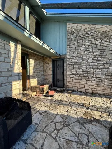 $450,000 | 946 County Road 4818, Kempner, TX 76539