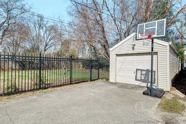 $339,000 | 303 North Hubbards Lane, Louisville, KY 40207
