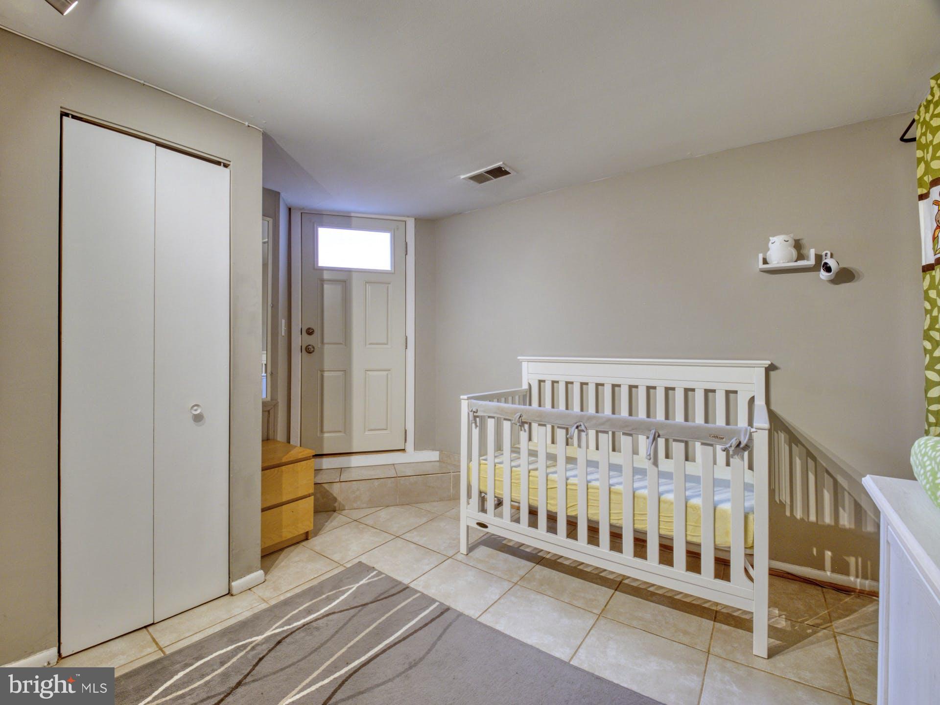 1808 Belmont Road Northwest, Unit 1 Washington, DC 20009 - Photo 19 of 30 Guest room or office, access to patio