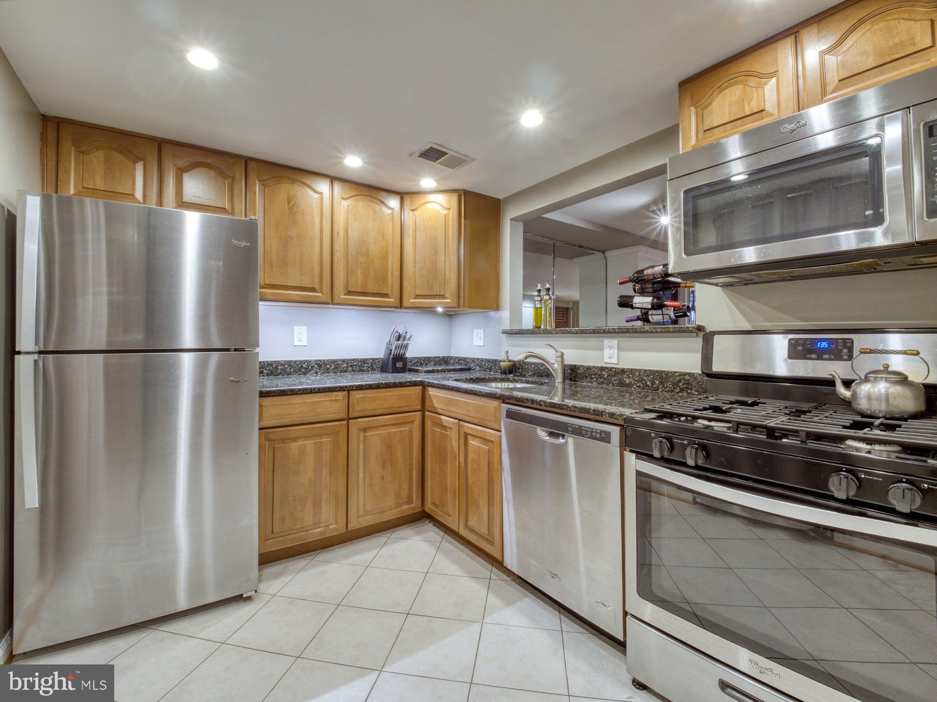 1808 Belmont Road Northwest, Unit 1 Washington, DC 20009 - Photo 10 of 30 Great kitchen