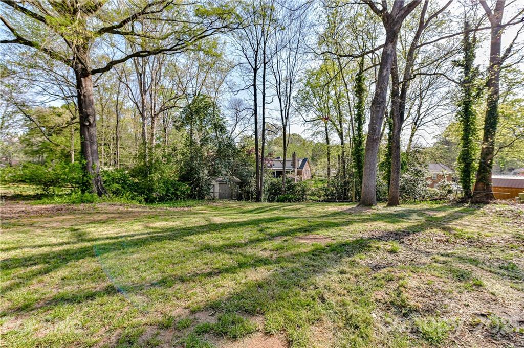 5639 Sharon Road Charlotte, NC 28210 - Photo 8 of 8 Gallery Image 8