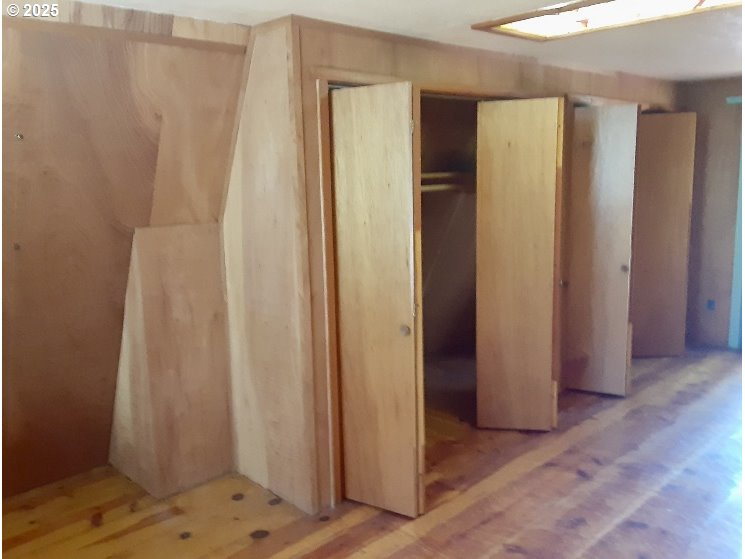 4580 Old House Creek Road Agness, OR 97406 - Photo 19 of 46 a view of closet area