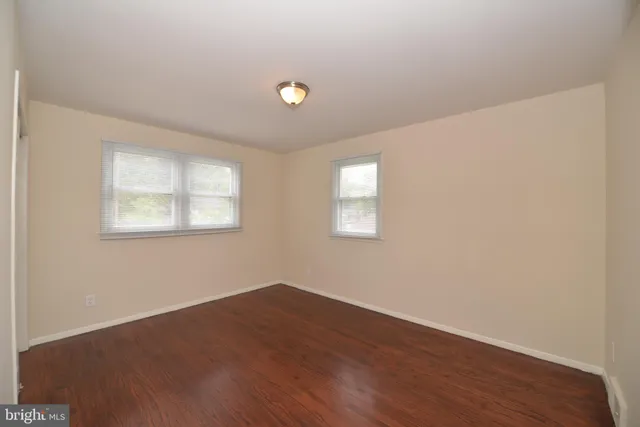 a view of a window in a room