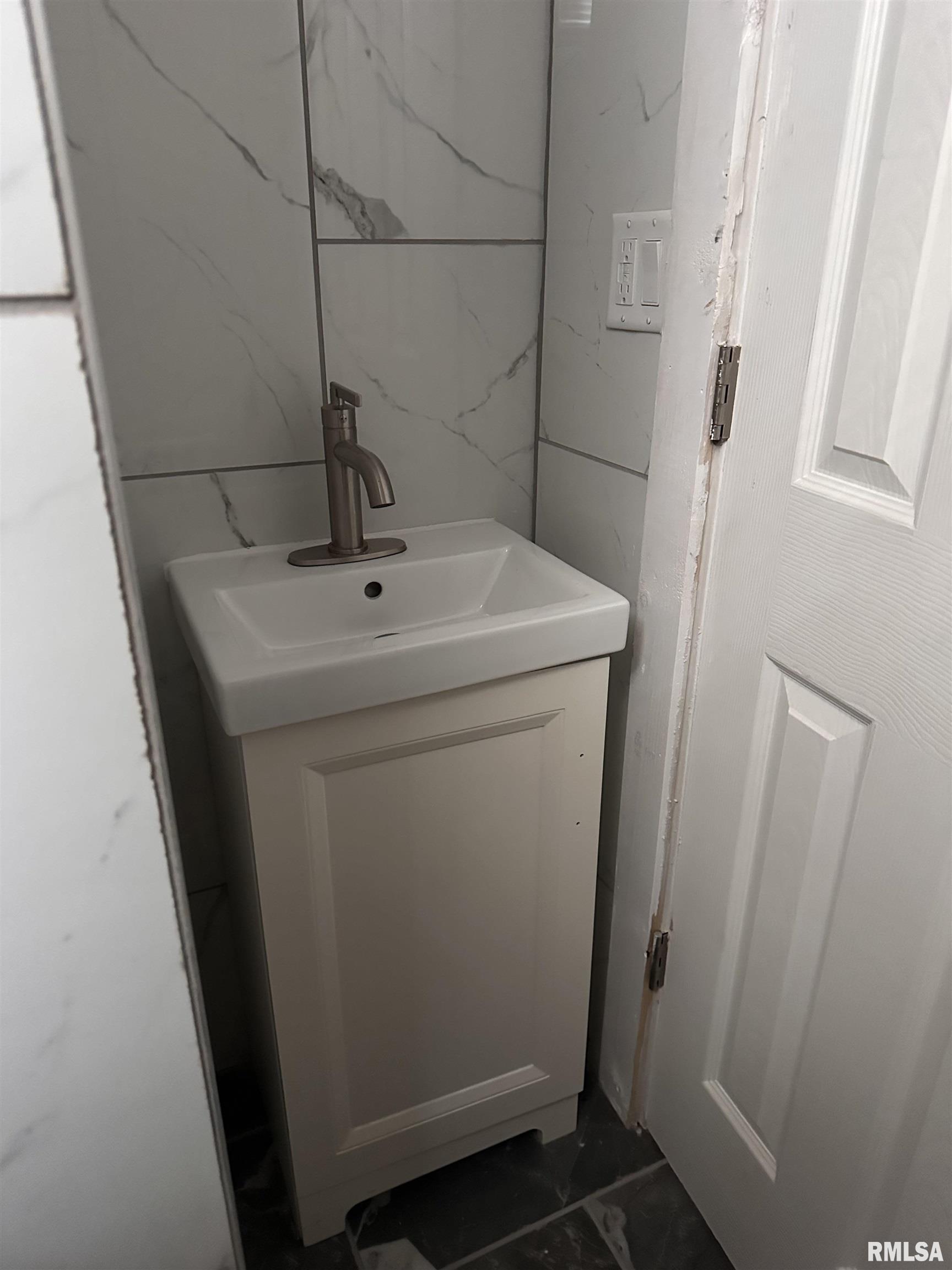913 South 8th Street Springfield, IL 62703 - Photo 27 of 27
