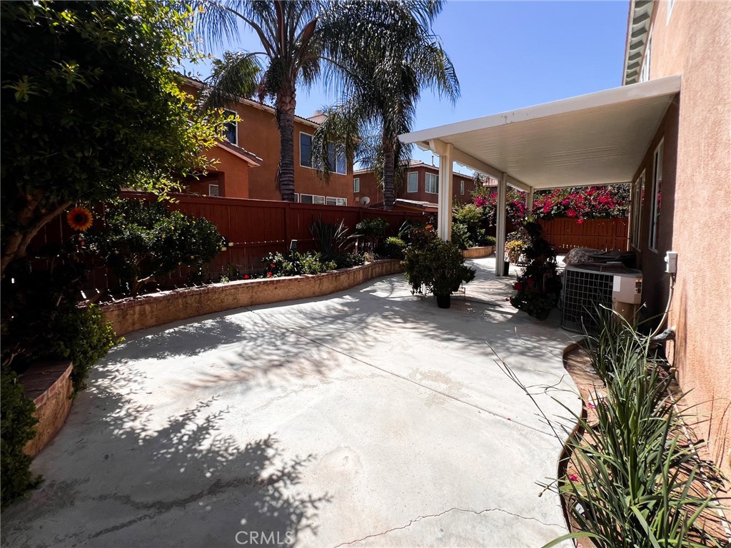 3857 Bella Torre Road Perris, CA 92571 - Photo 23 of 25 a view of street with sitting area
