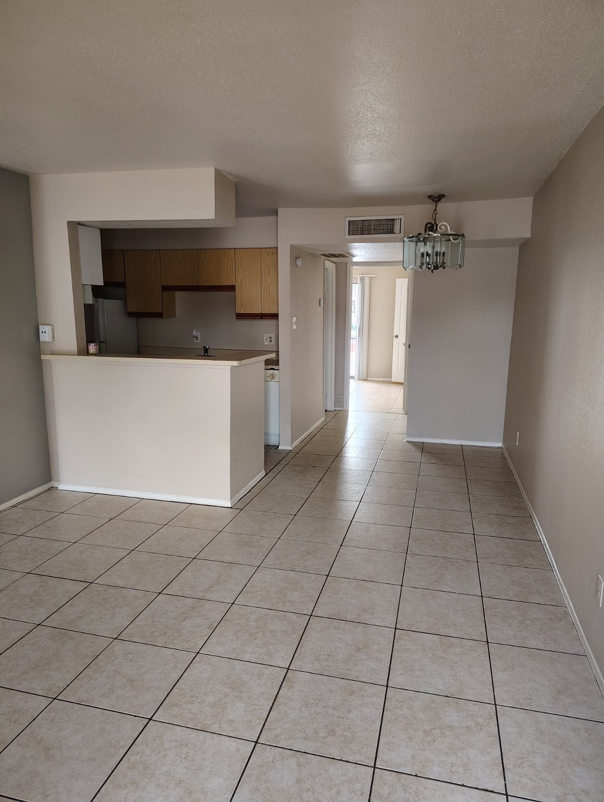 10100 South Gessner Road, Unit 404 Houston, TX 77071 - Photo 2 of 7 Dining - Kitchen combo