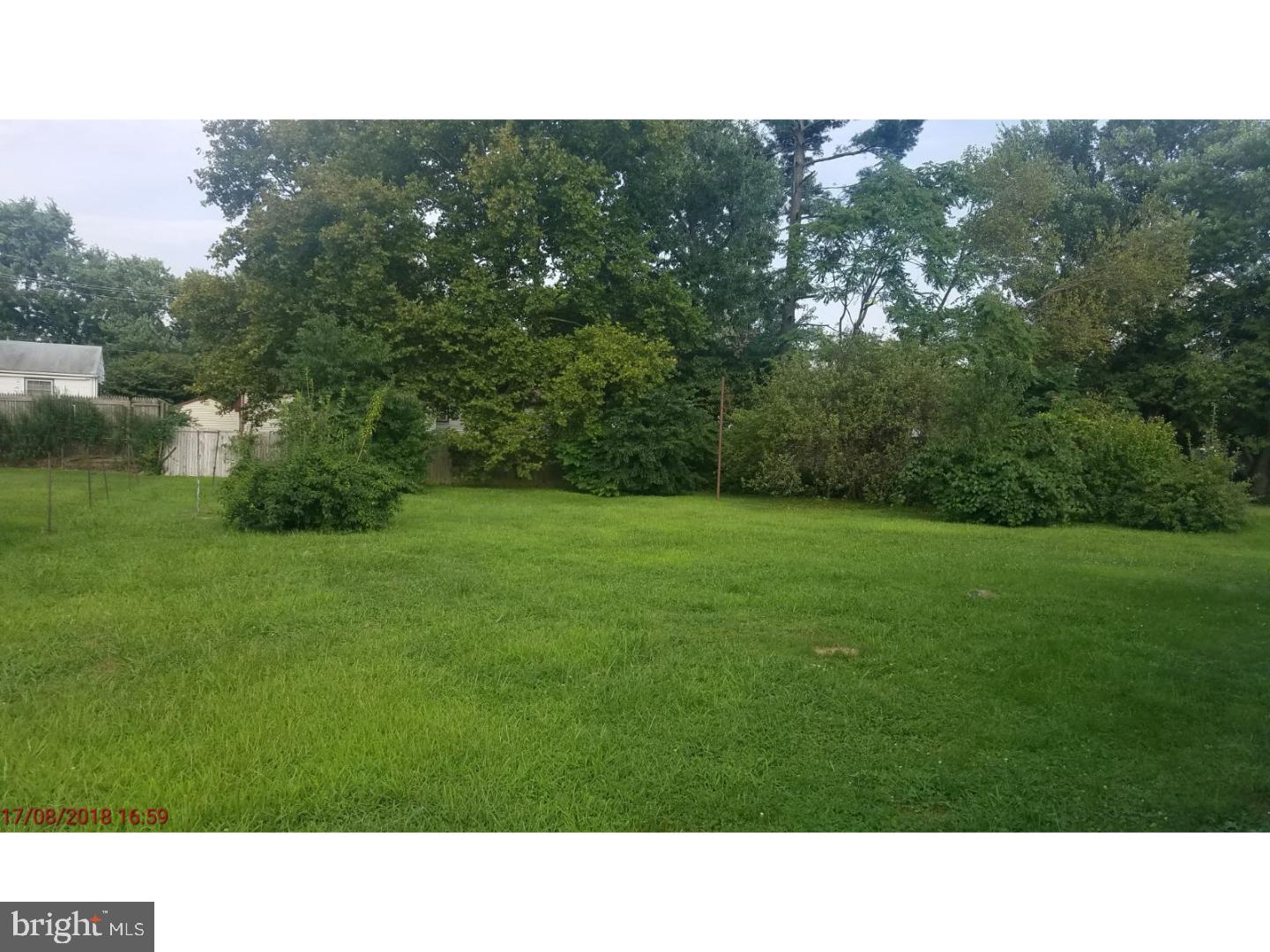48 Lansdowne Road Burlington Township, NJ 08016 - Photo 3 of 3 Back Yard
