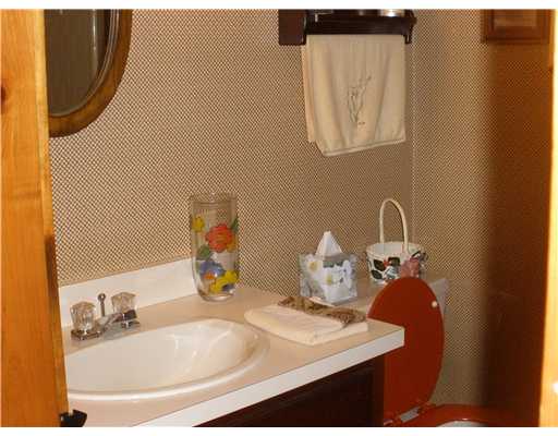 72 Knight Hill Road Scituate, RI 02815 - Photo 14 of 19 Bathroom.
