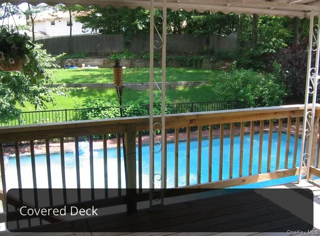 $825,000 | 23 Ridge Court, Smithtown, NY 11788