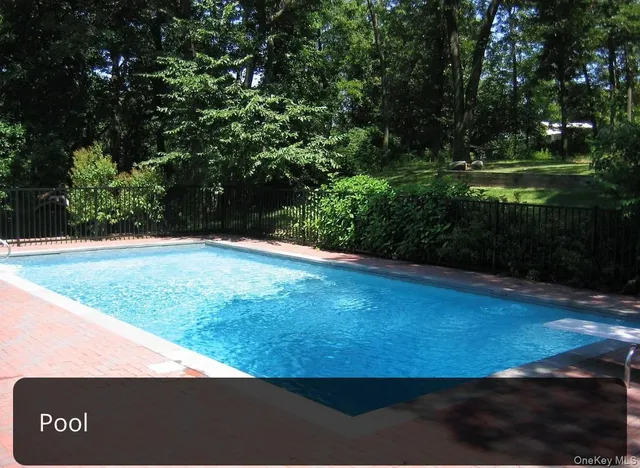 $825,000 | 23 Ridge Court, Smithtown, NY 11788