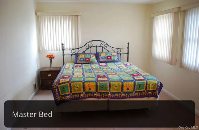 $825,000 | 23 Ridge Court, Smithtown, NY 11788