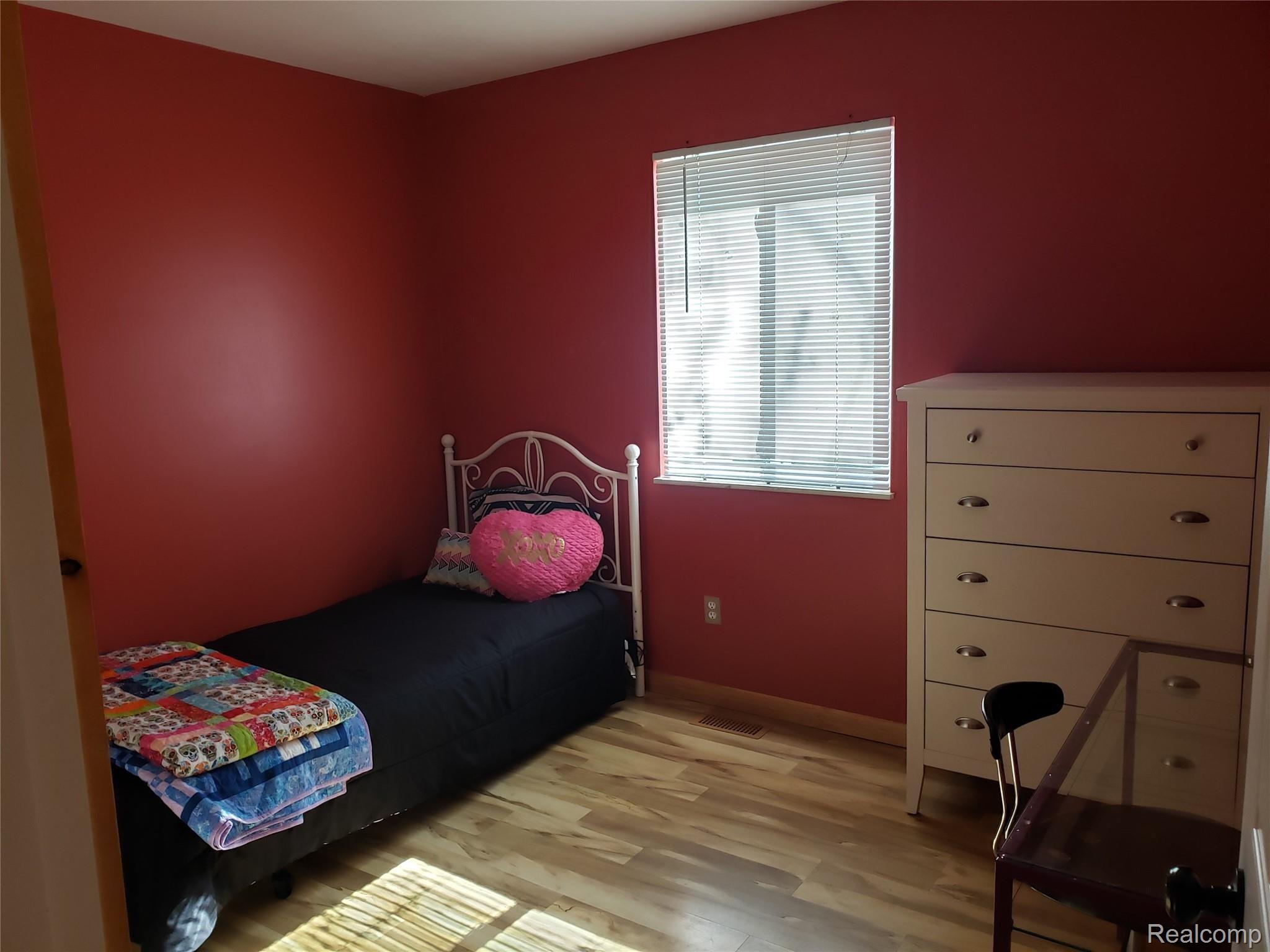 2280 Indian Road Lapeer, MI 48446 - Photo 16 of 35 Cragg6.jpg