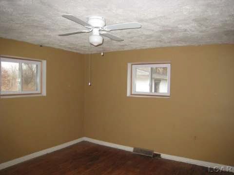 13472 Townsend Road Milan, MI 48160 - Photo 14 of 21 20419479-14.JPG