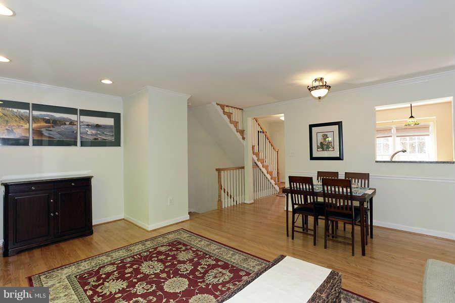 7937 Forest Path Way Springfield, VA 22153 - Photo 12 of 28 Living Room